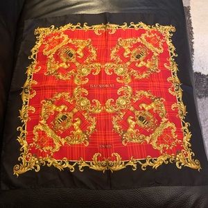 Escada Balmoral silk scarf in excellent condition